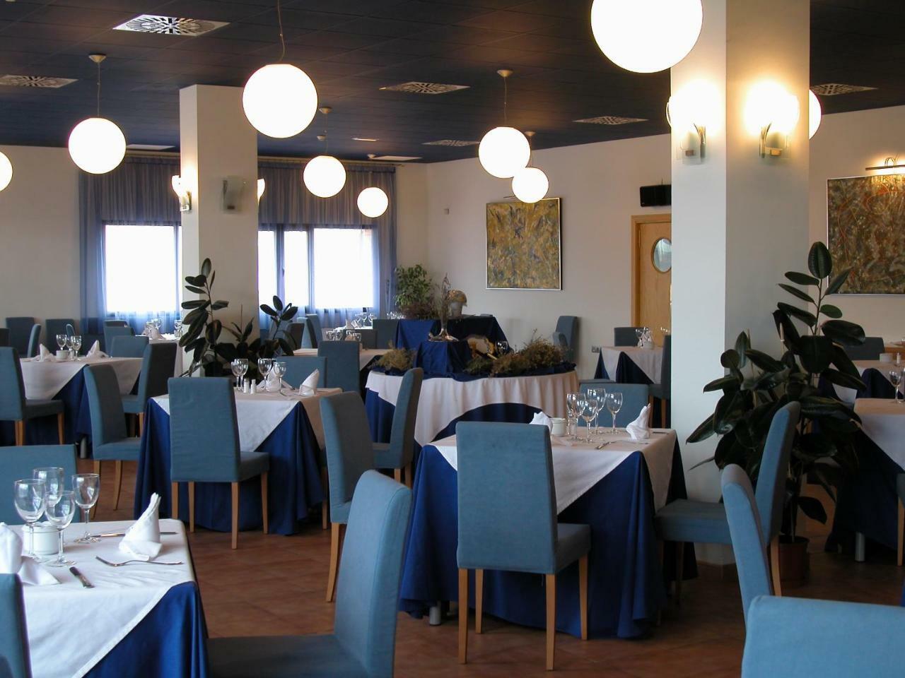 Hotel Villa De Estercuel Zewnętrze zdjęcie
